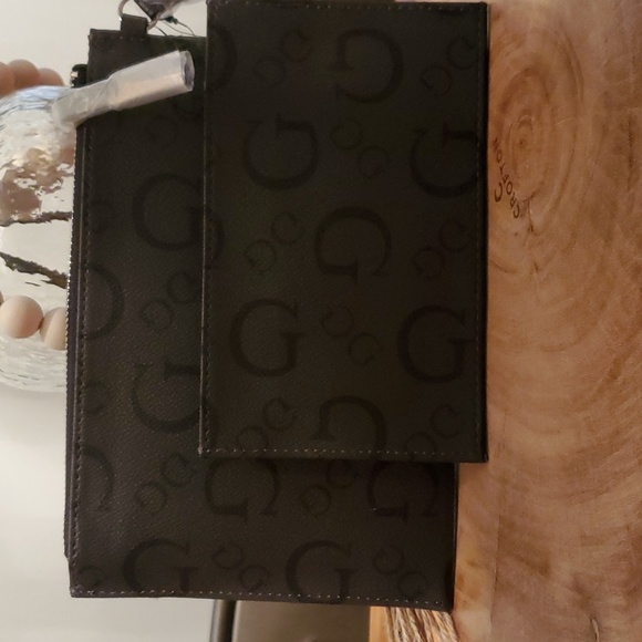 2 Piece Guess Wristlet Clutch Wallet in Coal Grey Black NWT - Picture 7 of 15